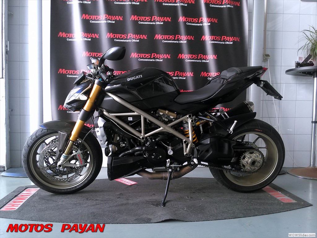 DUCATI STREET FIGHTER